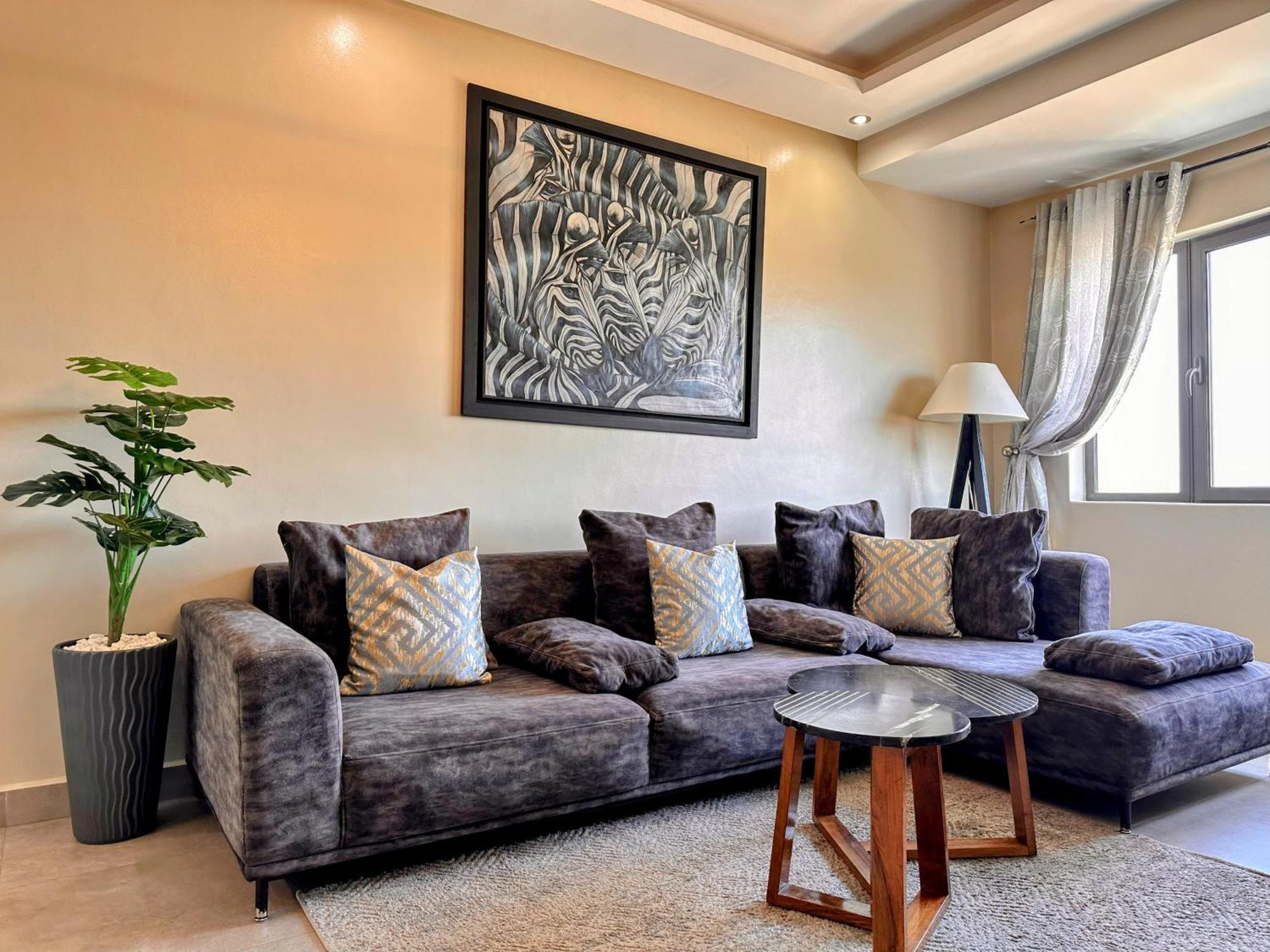 Moderne, Lumineux & Spacieux Avec Balcon -Central -Wifi-Smart Tv-Clim Marrakesh Exterior photo